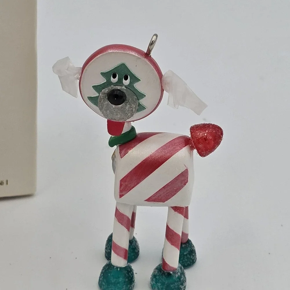 Hallmark 2007 Keepsake Christmas Ornament Peppermint Candy Gumdrop Dog A3‎